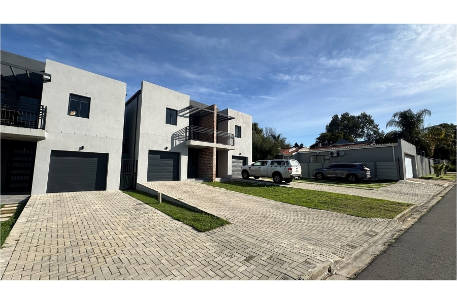 3 Bedroom Property for Sale in De Zoete Inval Western Cape